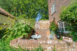 Photo 25- click for photo gallery